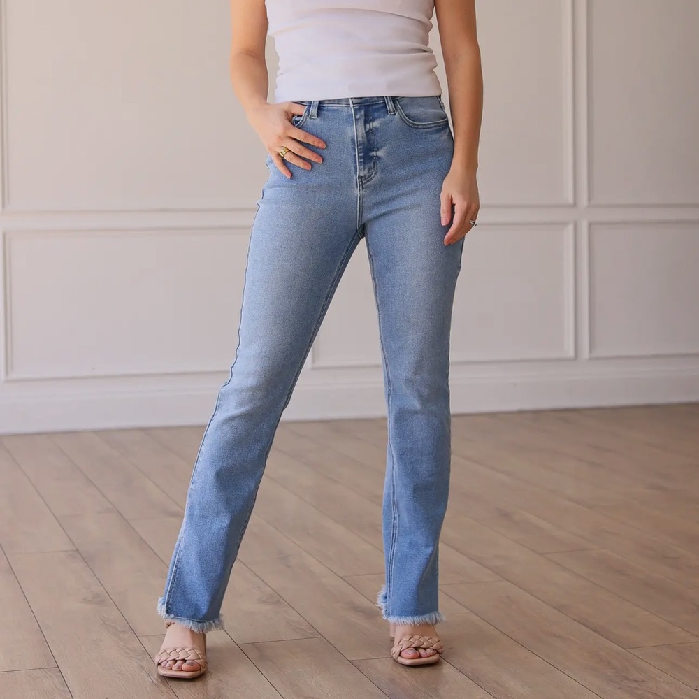 Restock! Women's Straight Leg Jeans with Stretch and split hem detail